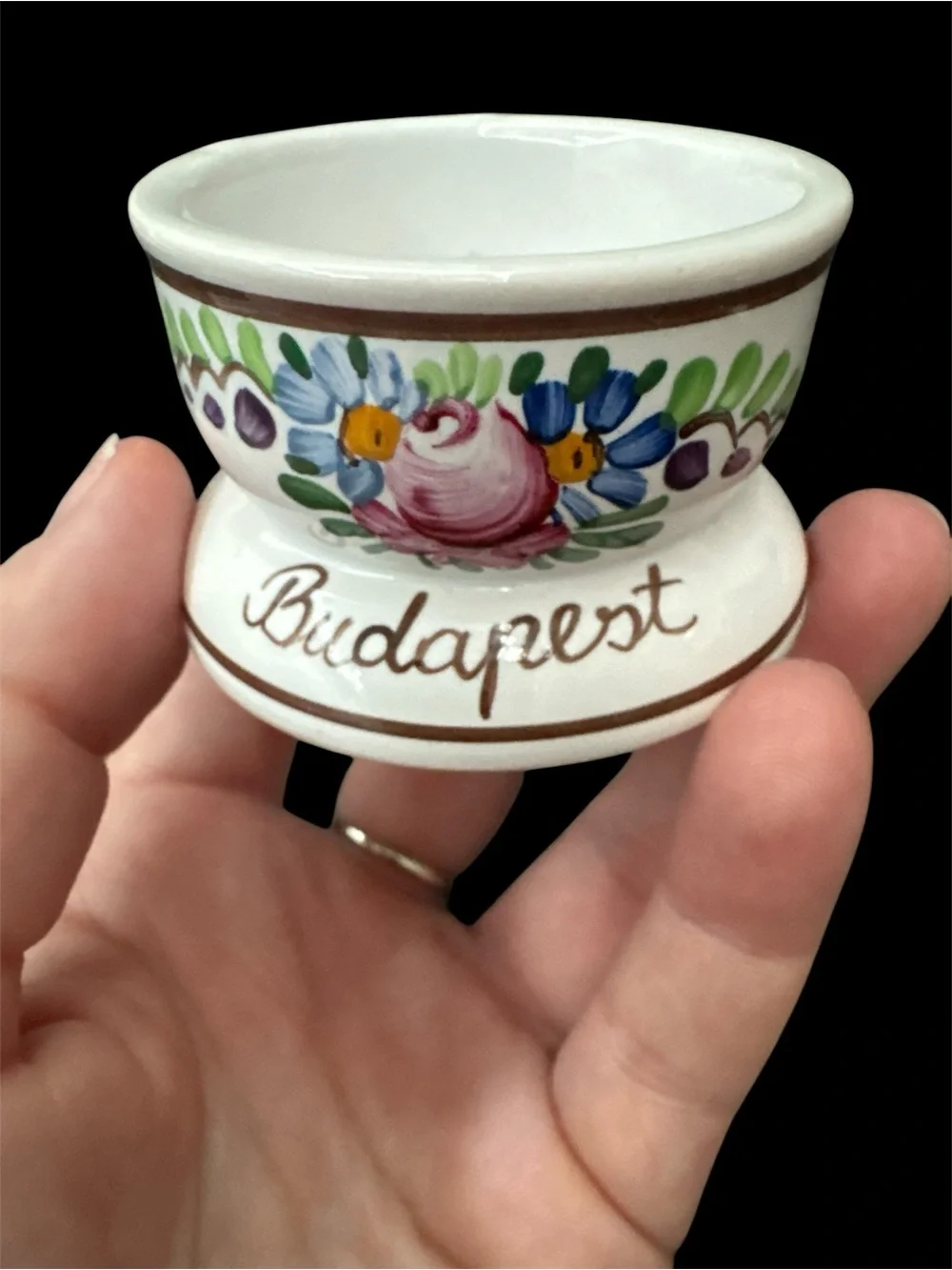 White Hand-Painted Floral Ceramic Egg Cup - Budapest